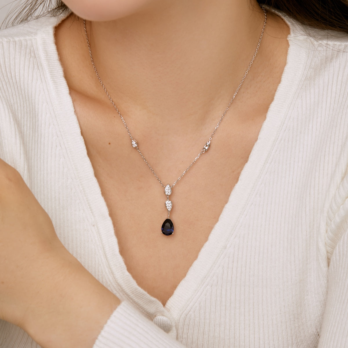 Angela Jewelry]Dazzling Pear Cut Necklace