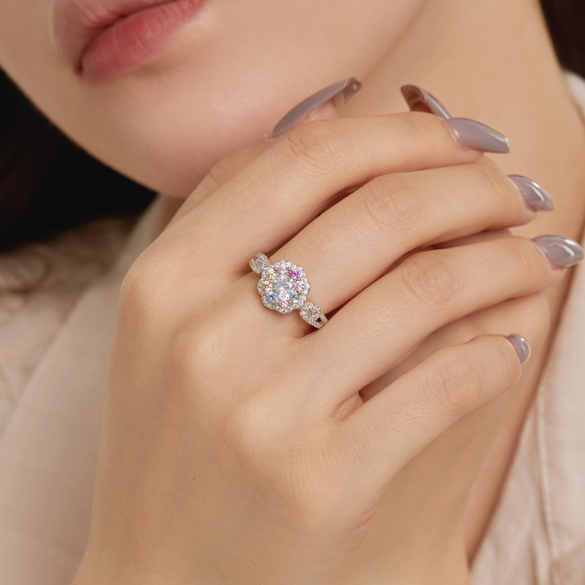 Angela Jewelry]Delicate Colorful Round Cut Flower Shape Wedding Ring