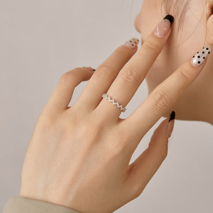 Angela Jewelry]Delicate Enchanting Wave Shape Daily Ring
