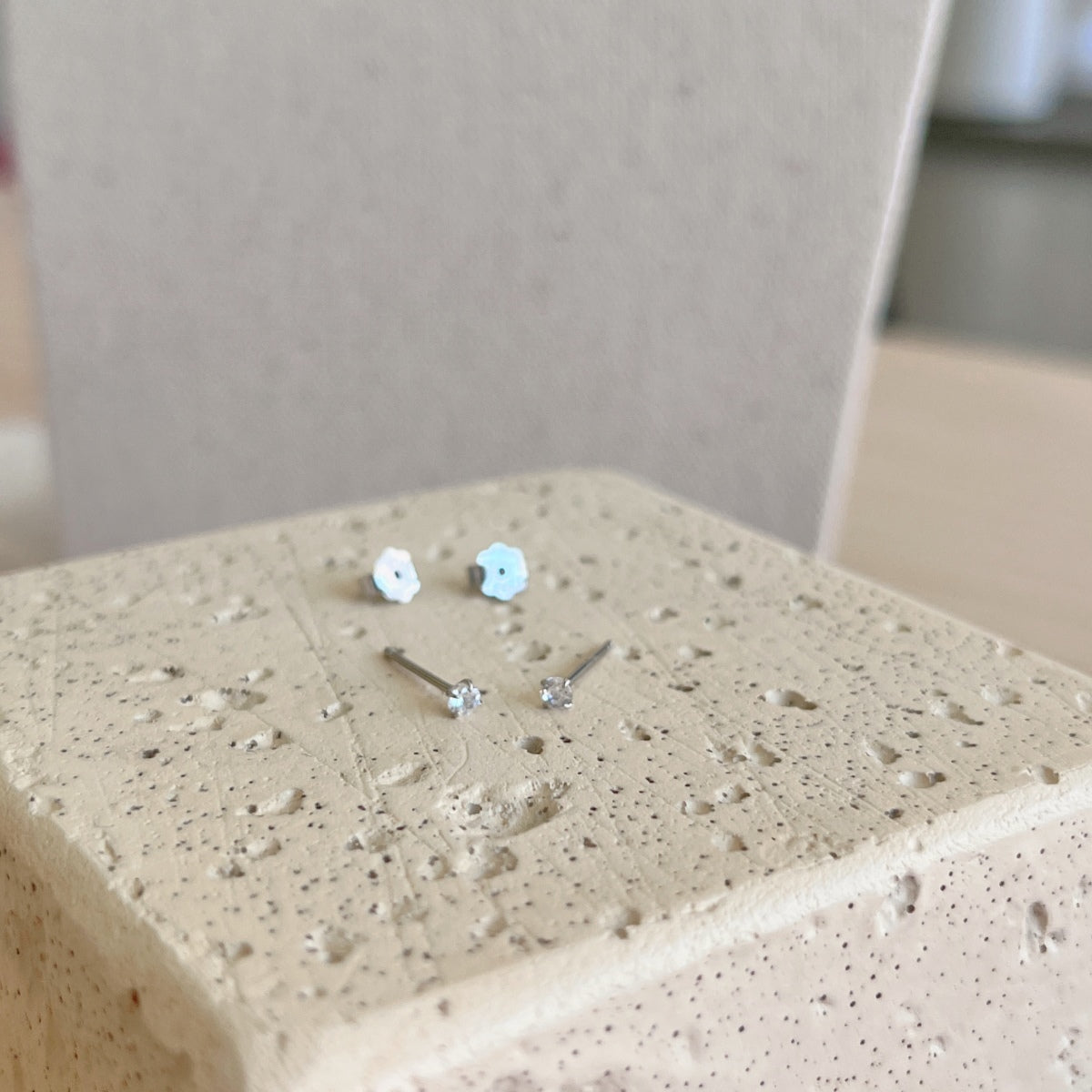 Angela Jewelry]Delicate Solitaire Earrings