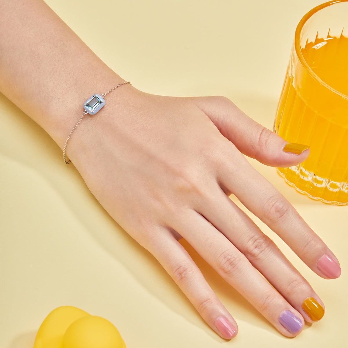 Angela Jewelry]2.0 Carat Sparkling Colorful Emerald Cut Daily Bracelet