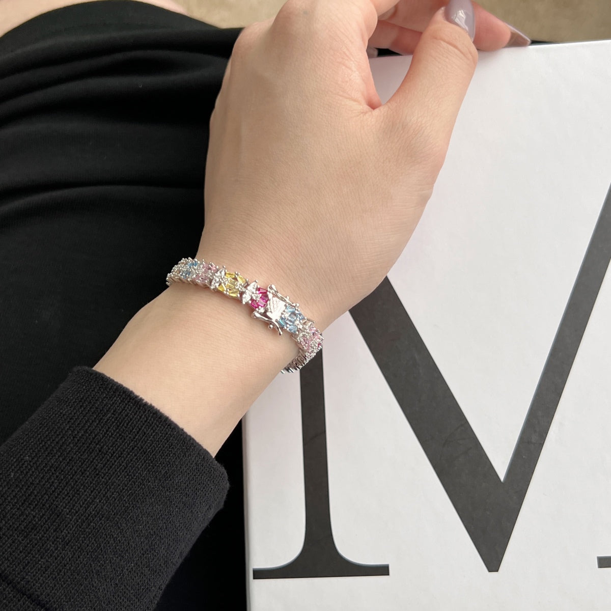 Angela Jewelry]Delicate Colorful Multi Cut Party Bracelet