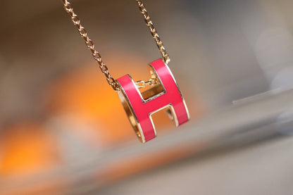 [Angela Jewellery]POP H PEDANT PINK GOLD