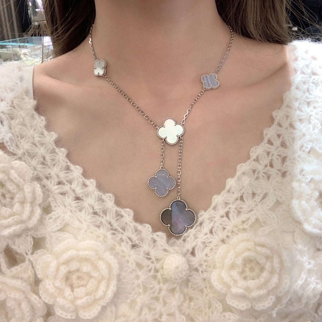 [Angela Jewellery]CLOVER MOP CHALCEDONY NECKLACE SILVER 6 MOTIF