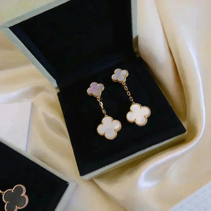 [Angela Jewellery]CLOVER 2 MOTIF WHITE MOP EARRINGS