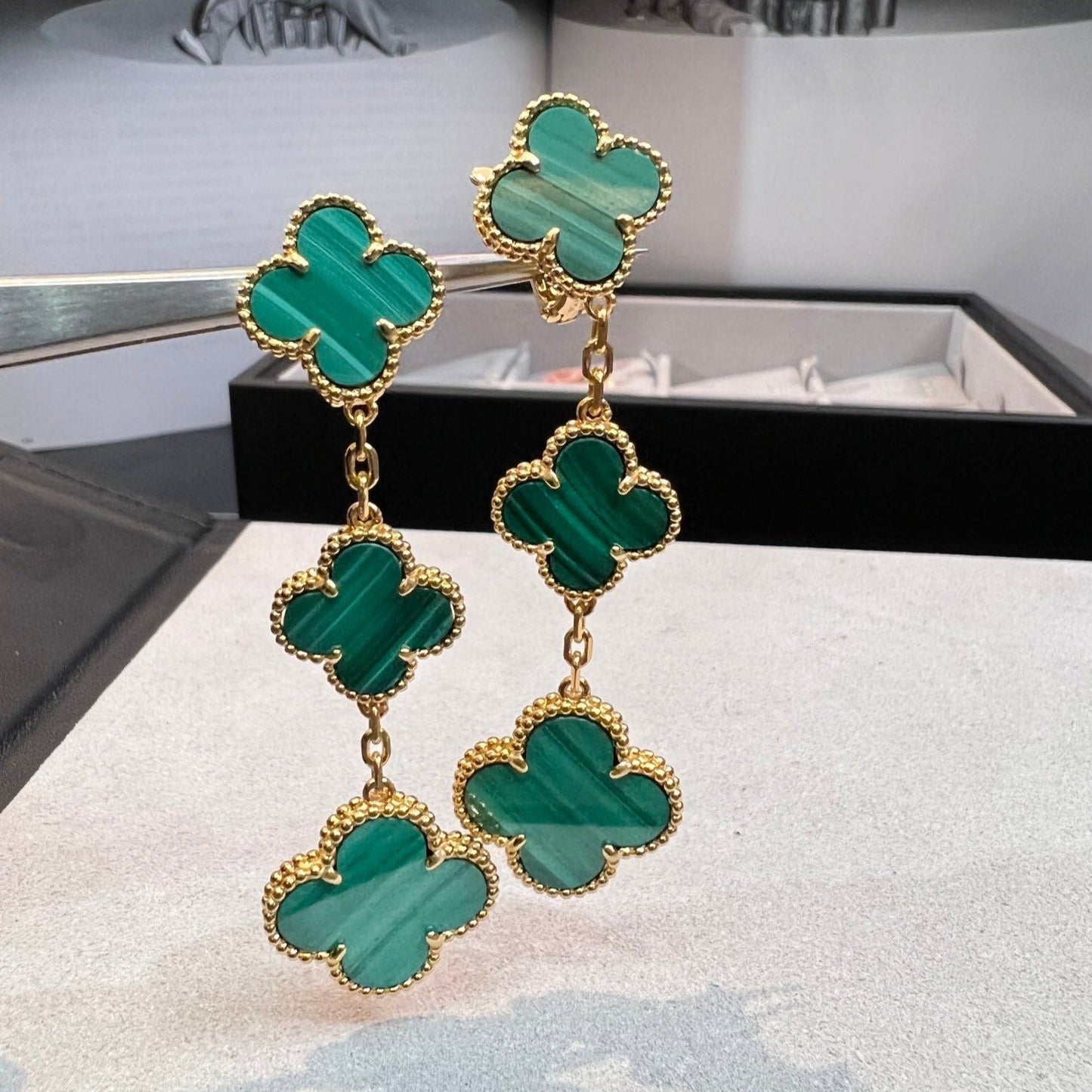 [Angela Jewellery]CLOVER MALACHITE 3 MOTIFS GOLD