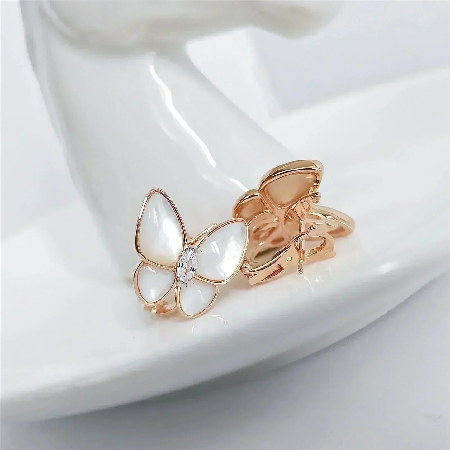 [Angela Jewellery]BUTTERFLY MOP DIAMOND EARRINGS