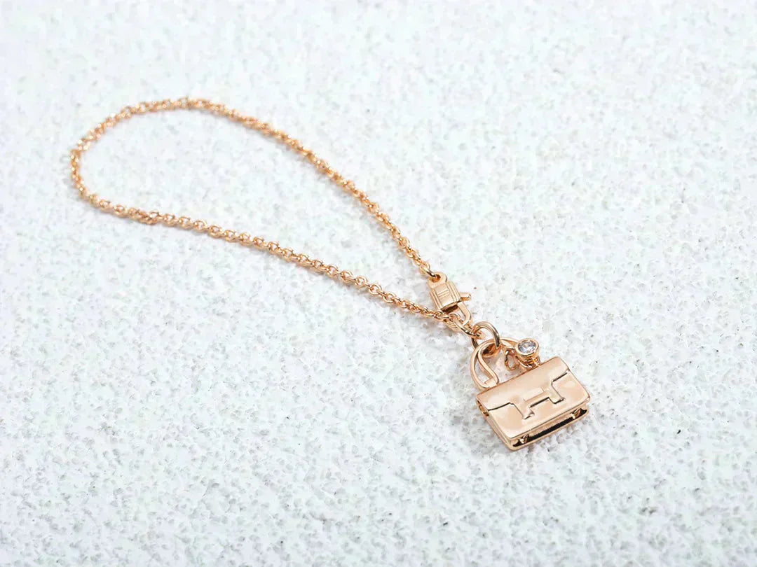 [Angela Jewellery]AMULETTE PEDANT ROSE GOLD NECKLACE