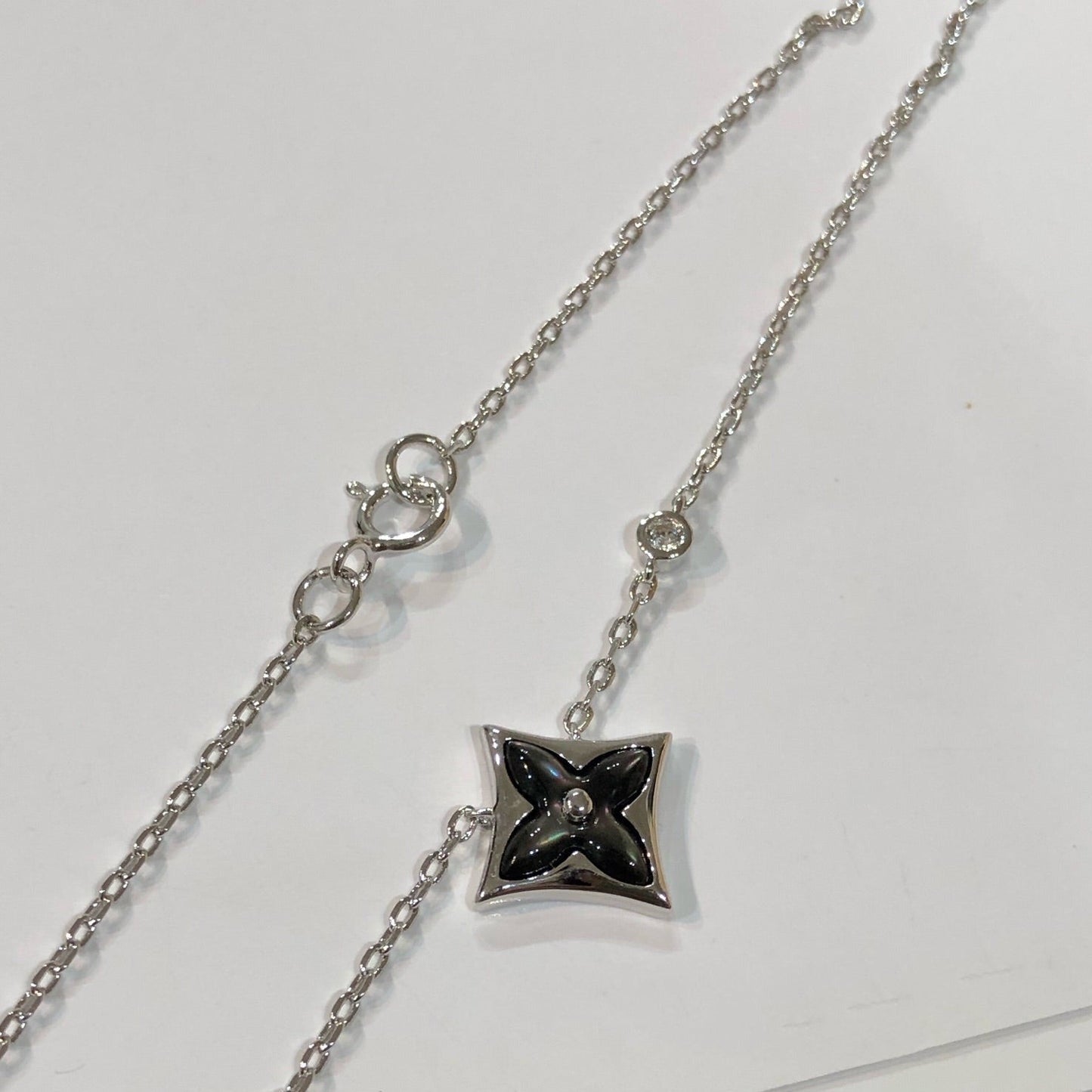 [Angela Jewellery]STAR BLACK MOP NECKLACE