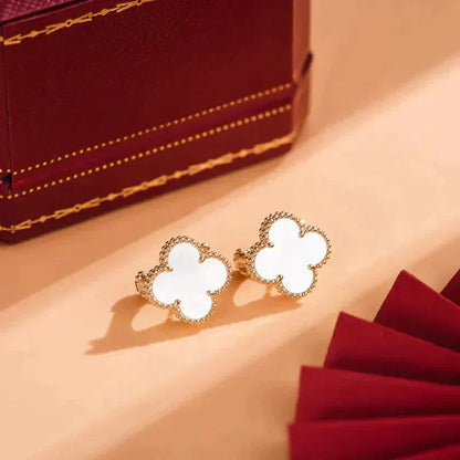 [Angela Jewellery]CLOVER MEDIUM 1 MOTIFS  WHITE MOP STUD EARRINGS