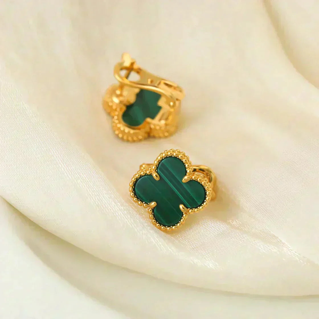 [Angela Jewellery]CLOVER MEDIUM 1 MOTIFS MALACHITE  EARRINGS