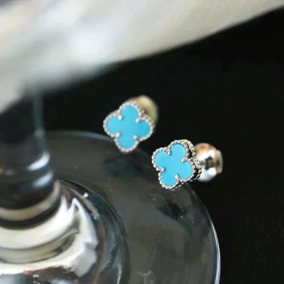 [Angela Jewellery]CLOVER MINI 9.5MM ONYX STUD EARRINGS SILVER