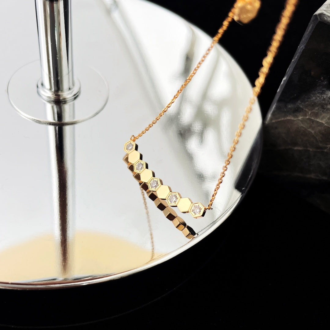 [Angela Jewellery]BEE MY LOVE DIAMOND NECKLACE