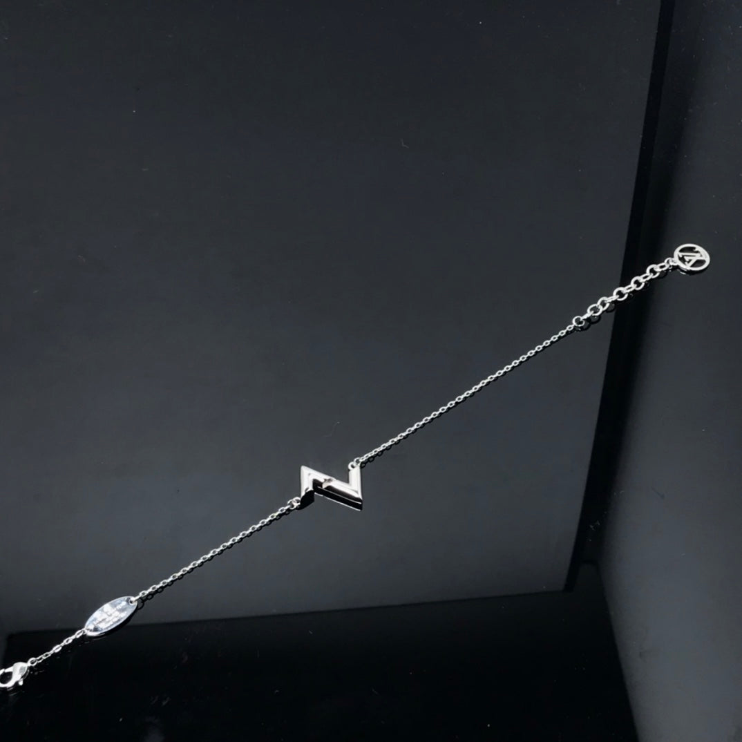 [Angela Jewellery]VOLT LV LOGO BRACELET