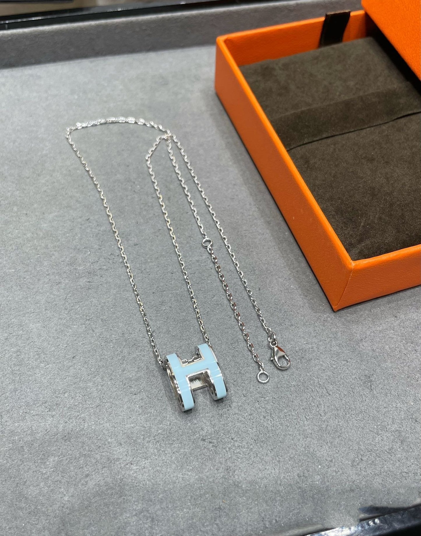 [Angela Jewellery]POP H SKY BLUE NECKLACE