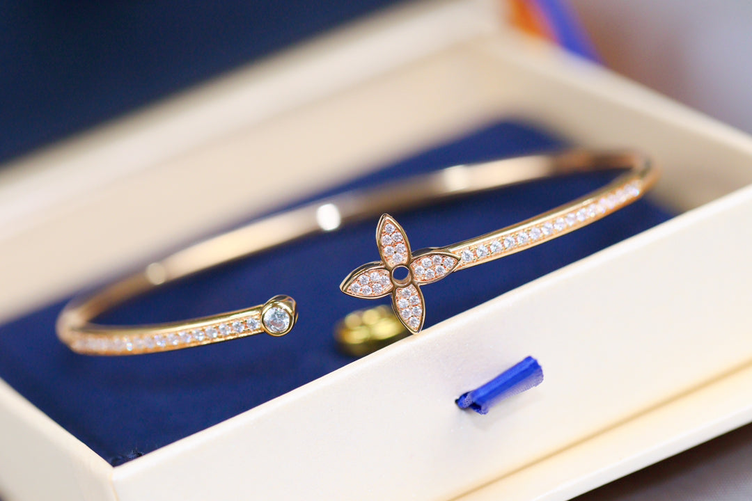 [Angela Jewellery]IDYLLE PINK GOLD OPEN BRACELET DIAMOND PAVED