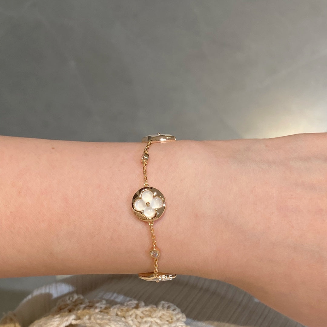 [Angela Jewellery]STAR AND SUN 4 MOTIF WHITE MOP PINK GOLD BRACELET