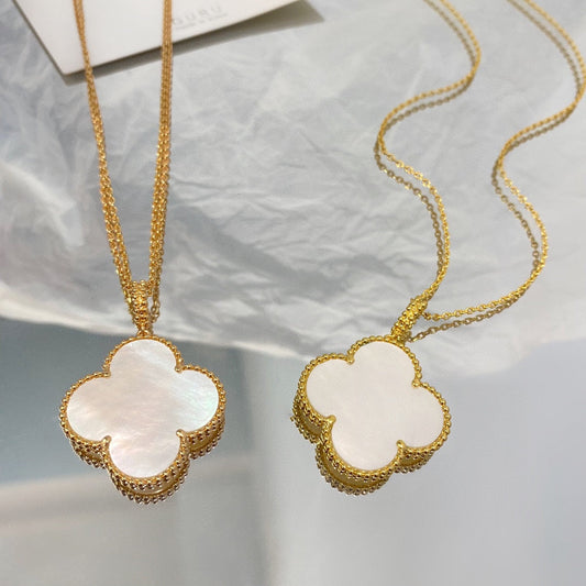 [Angela Jewellery]CLOVER 25MM MOP LARGE PENDANT NECKLACE