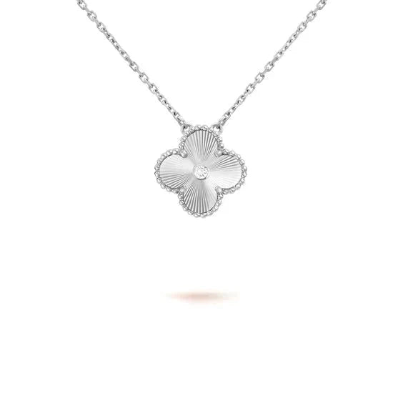 [Angela Jewellery]CLOVER  15MM DIAMOND LASER NECKLACE SILVER