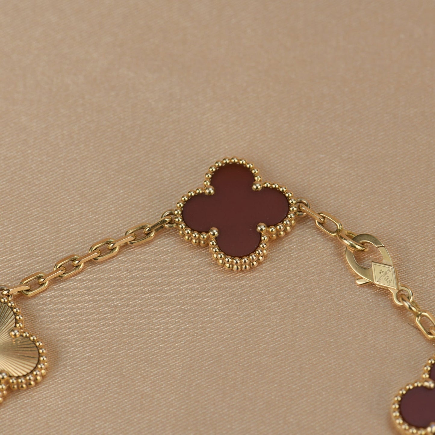 [Angela Jewellery]CLOVER  5 MOTIFS CARNELIAN GOLD BRACELET