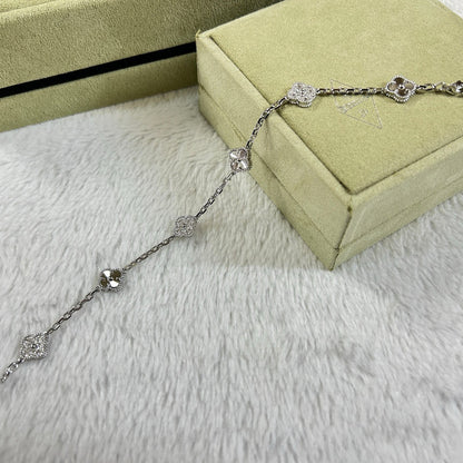 [Angela Jewellery]CLOVER 6 MOTIF DIAMOND LASER BRACELET