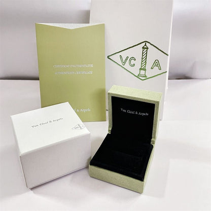 [Angela Jewellery]VA CLOVER BRACELET NECKLACE RING BOX GIFT BAG