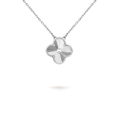 [Angela Jewellery]CLOVER 15MM LASER NECKLACE SILVER