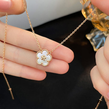 [Angela Jewellery]LUCKY  WHITE MOP  PLUM BLOSSOM NECKLACE