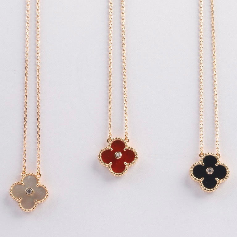 [Angela Jewellery]CLOVER 15MM DIAMOND CARNELIAN NECKLACE