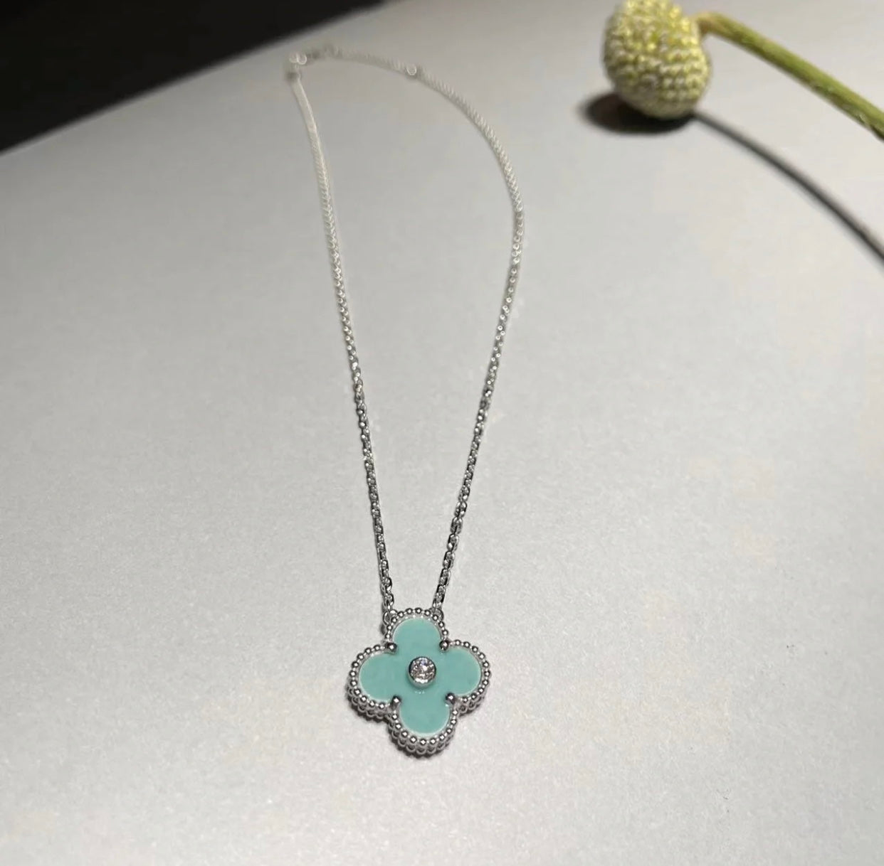 [Angela Jewellery]CLOVER 1 DIAMOND LIGHT BLUE SILVER NECKLACE