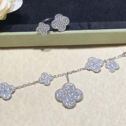 [Angela Jewellery]CLOVER 6 MOTIFS SILVER DIAMOND BRACELET
