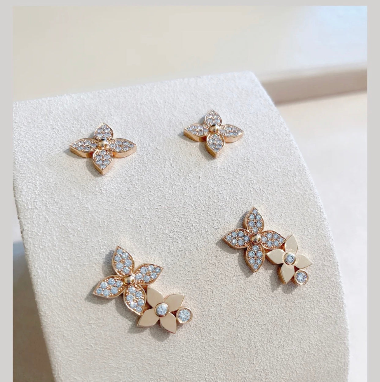 [Angela Jewellery]STAR BLOSSOM STUD EARRINGS PINK GOLD DIAMONDS
