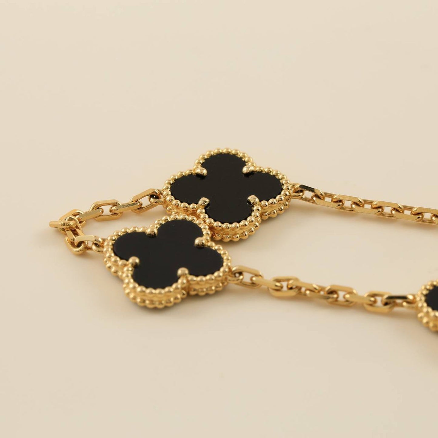 [Angela Jewellery]CLOVER  5 MOTIFS BLACK ONYX BRACELET