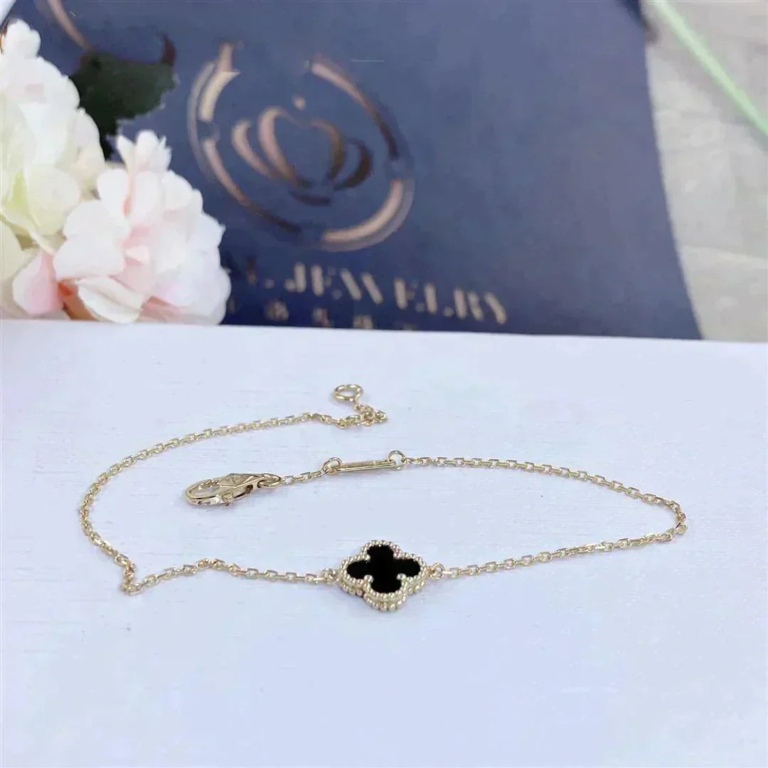 [Angela Jewellery]CLOVER ONYX SINGLE FLOWER BRACELET
