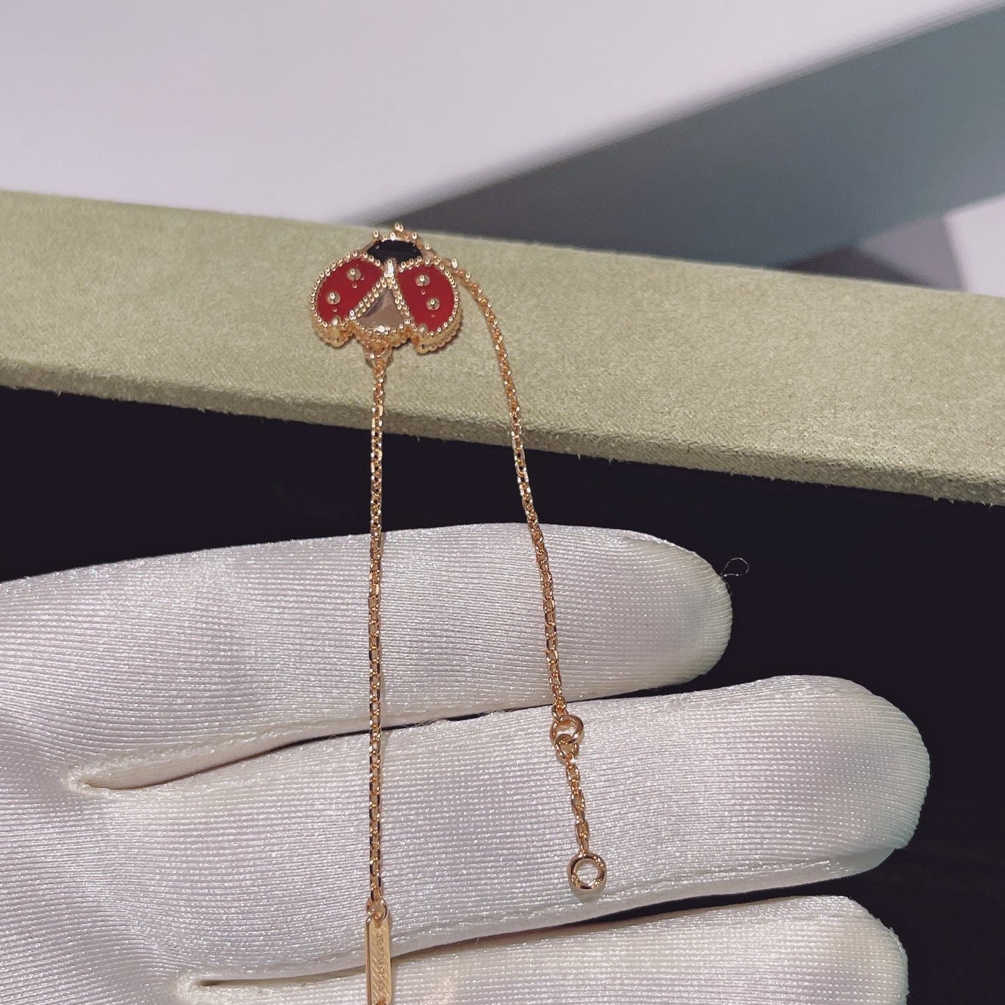 [Angela Jewellery]LUCKY SPRING 1 MOTIF PINK GOLD BRACELET